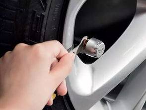 小型汽车胎压是多少(小型汽车胎压标准解析)