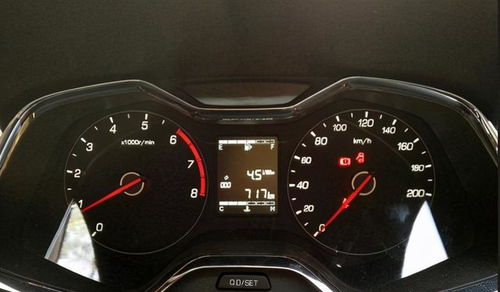 普通小汽车多少升油啊(普通小汽车油耗解析，一探汽车油耗的秘密)