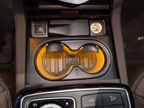 汽车脚灯装个多少钱(汽车脚灯安装费用解析)