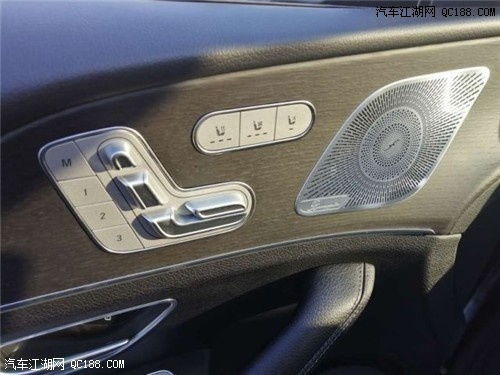 汽车脚灯装个多少钱(汽车脚灯安装费用解析)