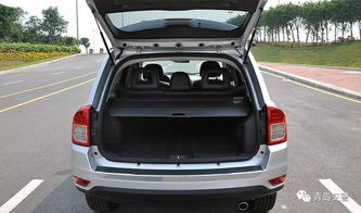 汽车后备箱拉多少合适(汽车后备箱装载量，如何合理规划与选择)