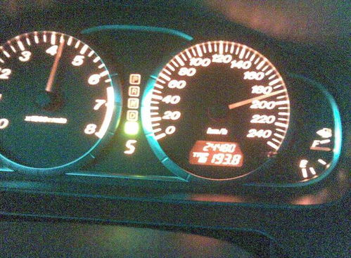 汽车比实际车速高多少码(汽车实际车速与显示车速的差异解析)