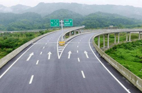 汽车掉头路程限制多少(汽车掉头路程限制的探讨)