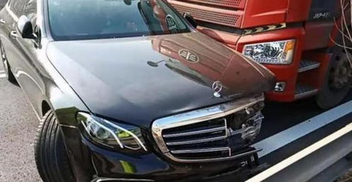 汽车撞人司机赔偿多少钱(汽车撞人司机赔偿多少钱？