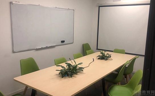 江门到北京汽车多少钱(江门至北京汽车票价解析)