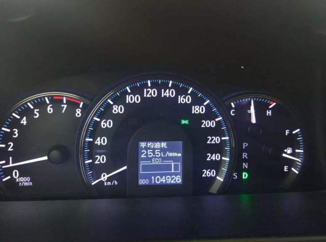 清洗汽车仪表盘油耗多少(清洗汽车仪表盘，如何有效降低油耗)