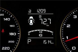 汽车的油能跑多少公里啊(汽车油量与行驶里程的深度解析)