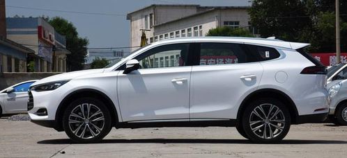 国产汽车有多少种红色(国产汽车红色之多彩纷呈)