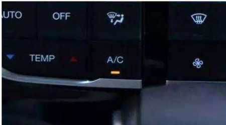 夏天汽车加热多少度合适(夏天汽车内部加热温度适宜度探讨)