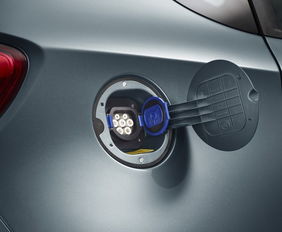 汽车开多少公里算充满电(汽车行驶里程与电池充满电的秘密)