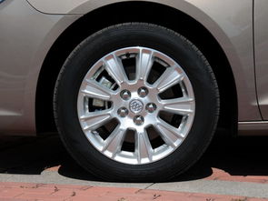 君越汽车胎压多少正常(君越汽车胎压正常范围解析)