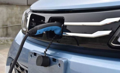 电动汽车要多少电瓶充电(电动汽车充电需求，电瓶数量与充电策略的探讨)