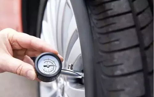 汽车每个月检查液体多少(汽车每月检查液体的重要性与频率)