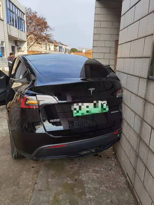 汽车铁车身磨多少钱(汽车铁车身磨修费用解析)