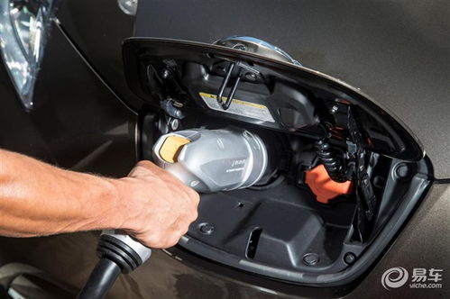 日产汽车电池加水多少钱(日产汽车电池加水费用解析)