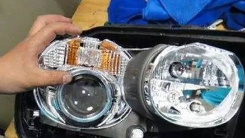 汽车大灯有多少螺丝帽(汽车大灯的螺丝帽数量探究)