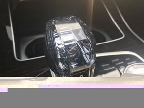 武汉汽车屏更换多少钱(武汉汽车屏更换费用解析)