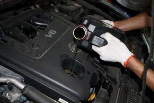 汽车每次更换机油多少升(汽车机油更换指南，每次更换机油需要多少升？