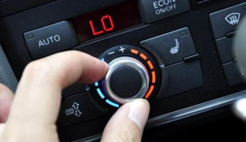 汽车待速开空调多少油(汽车待速时开启空调的油耗分析)