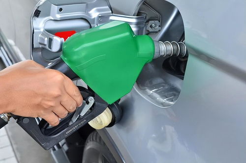 汽车油箱坏了要多少钱(汽车油箱损坏修复费用解析)