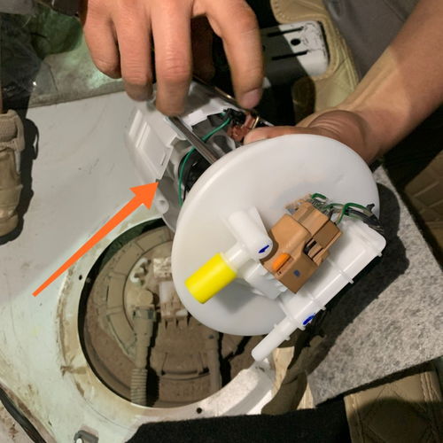 汽车油泵加油要多少升油(汽车油泵加油需多少升油？全面解析汽车加油过程中的关键问题)