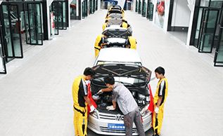 修汽车学校学费多少钱(修汽车学校学费，如何选择合适的汽车维修教育)