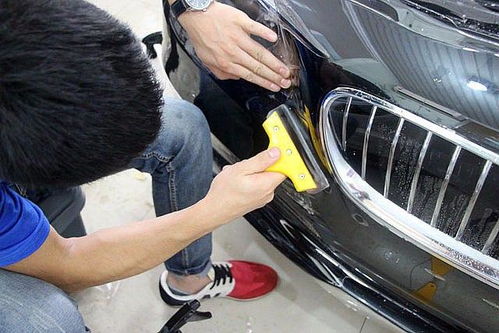 小汽车旋转喷漆多少钱(小汽车旋转喷漆价格解析)