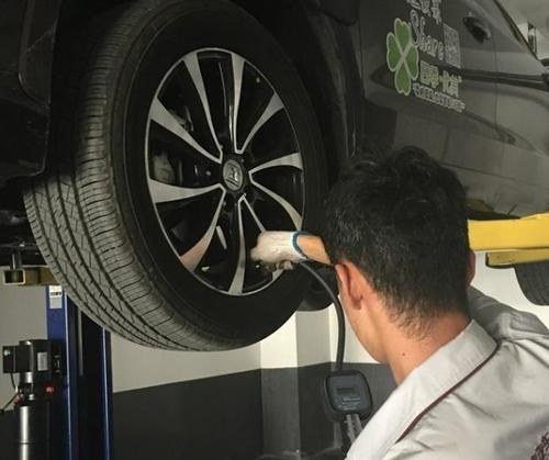 汽车胎压相差多少正常(汽车胎压相差多少正常？关于汽车轮胎压力的探讨)