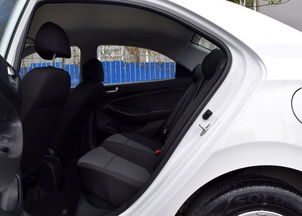 拆灯罩多少钱汽车(汽车拆灯罩费用解析)