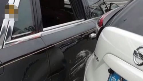 汽车碰到凹陷多少钱(汽车遭遇碰撞后的凹陷修复费用解析)