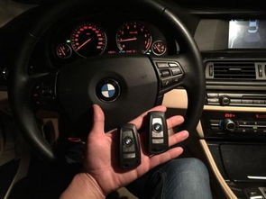 开个汽车锁多少钱(汽车锁解锁服务费用解析)