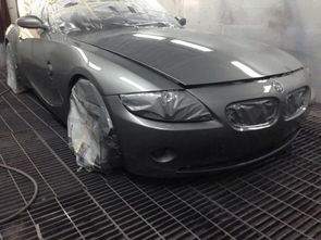 汽车多少年全车喷漆(汽车岁月变迁，何时需要全车喷漆？