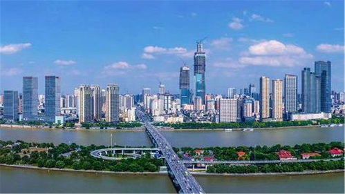 汽车过户10万补偿多少(汽车过户与10万补偿的深度解析)