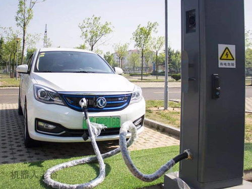 汽车电池充电多少钱(汽车电池充电费用解析)