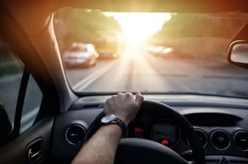 汽车开8年卖掉多少(汽车开8年后,究竟能卖多少钱? 汽车开8年卖掉多少(汽车开8年后,究竟能卖多少钱?