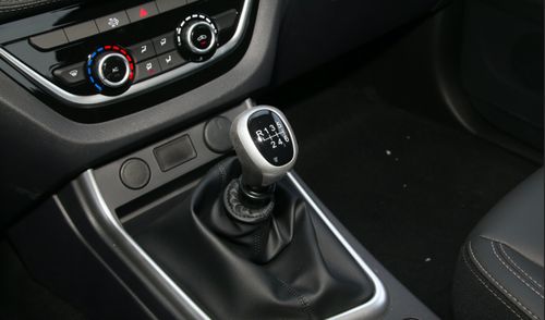 汽车转档需要多少费用(汽车转档费用详解)