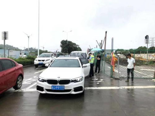 汽车被追尾折损多少合适(汽车被追尾折损评估，合理赔偿的考量)