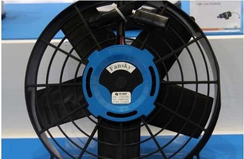 汽车风扇能用吗多少瓦(汽车风扇的效能与功率解析)