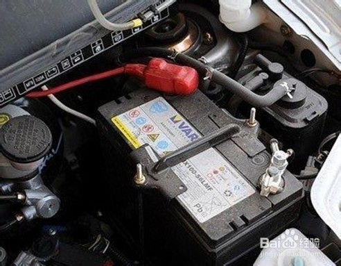 汽车电瓶放多少水好(汽车电瓶的加水之道，如何恰到好处地添加水)