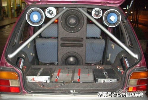 汽车能带多少瓦音响听(汽车音响的震撼之旅,汽车能带多少瓦音响听? 汽车能带多少瓦音响听(汽车音响的震撼之旅,汽车能带多少瓦音响听?