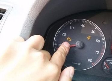 汽车故障上锁多少钱(汽车故障上锁费用解析)