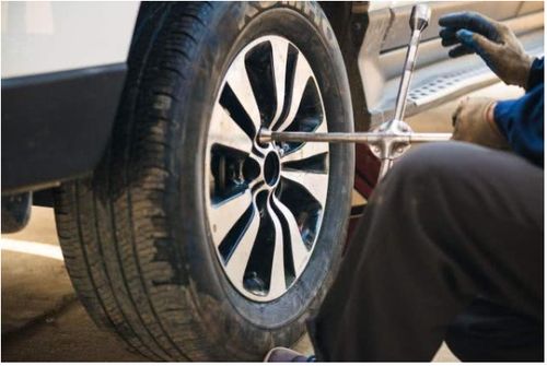 正常汽车胎压力是多少(汽车胎压力正常值及其重要性)