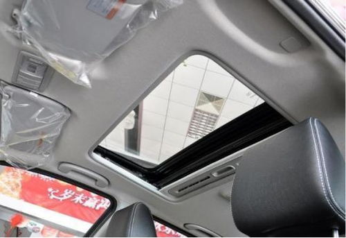 汽车天窗比谁大多少(汽车天窗的尺寸对比，究竟比谁大多少？