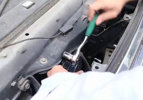 汽车加暗锁多少钱(汽车加装暗锁价格解析)