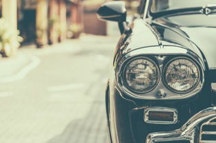 现在美国汽车有多少吨(美国汽车产业现状，汽车总重量的深度解析)