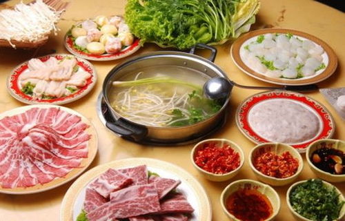 殷湖北美食火锅，诱人火锅图片尽收眼底