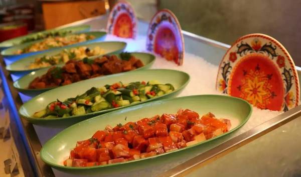 湖北美食男主播的美食之旅，品味湖北美食的独特魅力