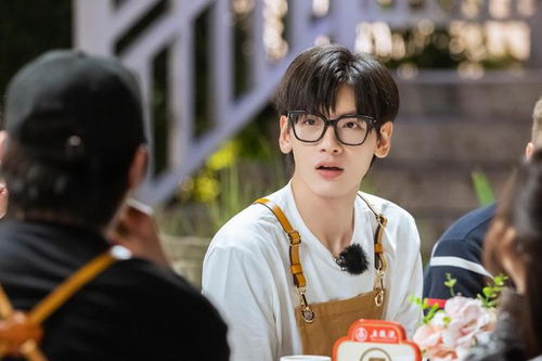 肖战湖北美食高清照片大放送，探寻他的美食食谱之旅