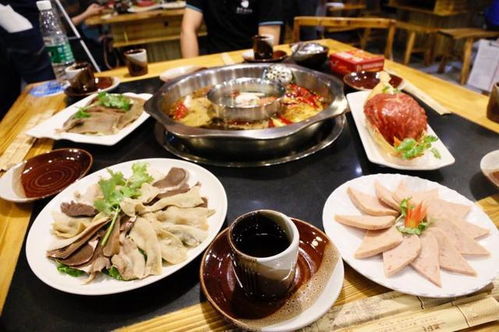 湖北美食博主七七的微博之旅，探寻美食的真谛