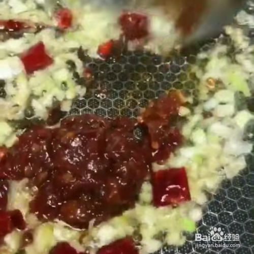 湖北火锅美食制作教程,详细火锅做法视频指南 湖北火锅美食制作教程,详细火锅做法视频指南